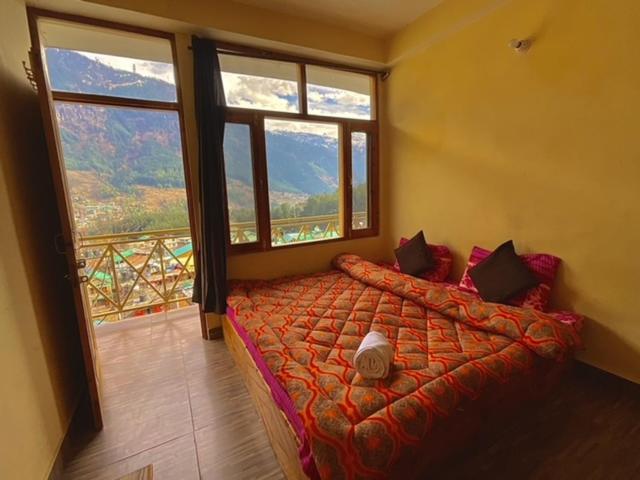 One Light Hostel Манали Экстерьер фото