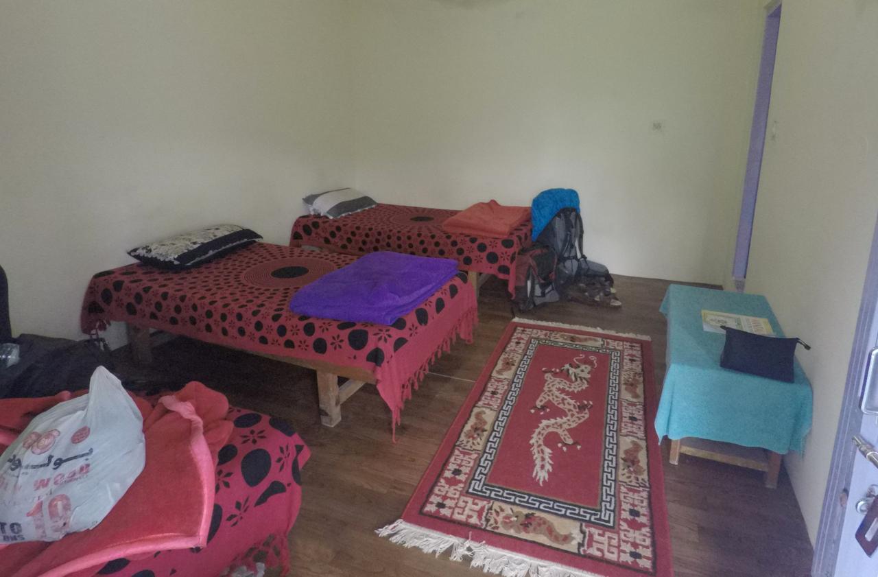 One Light Hostel Манали Экстерьер фото